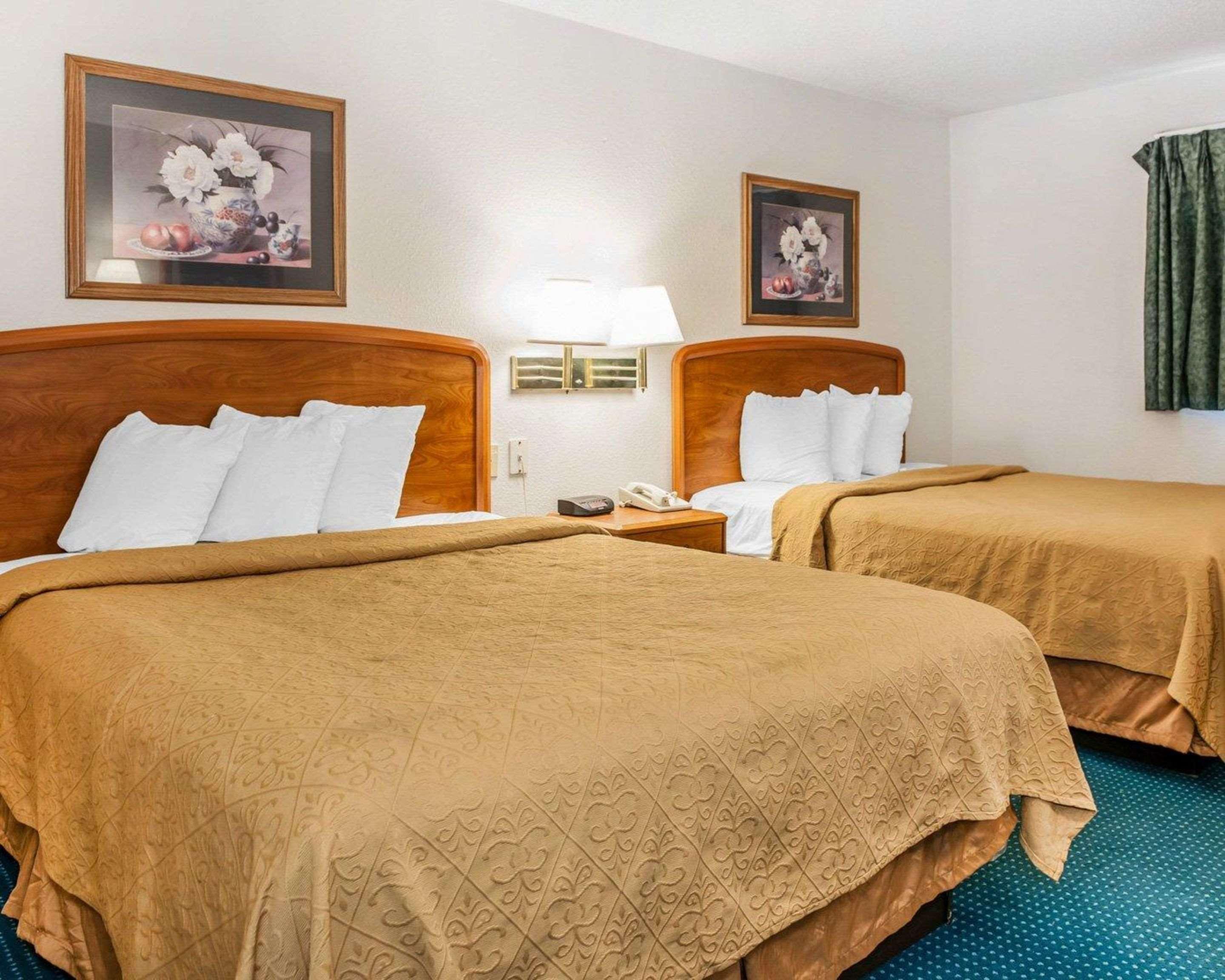 Quality Inn South Indianapolis Buitenkant foto