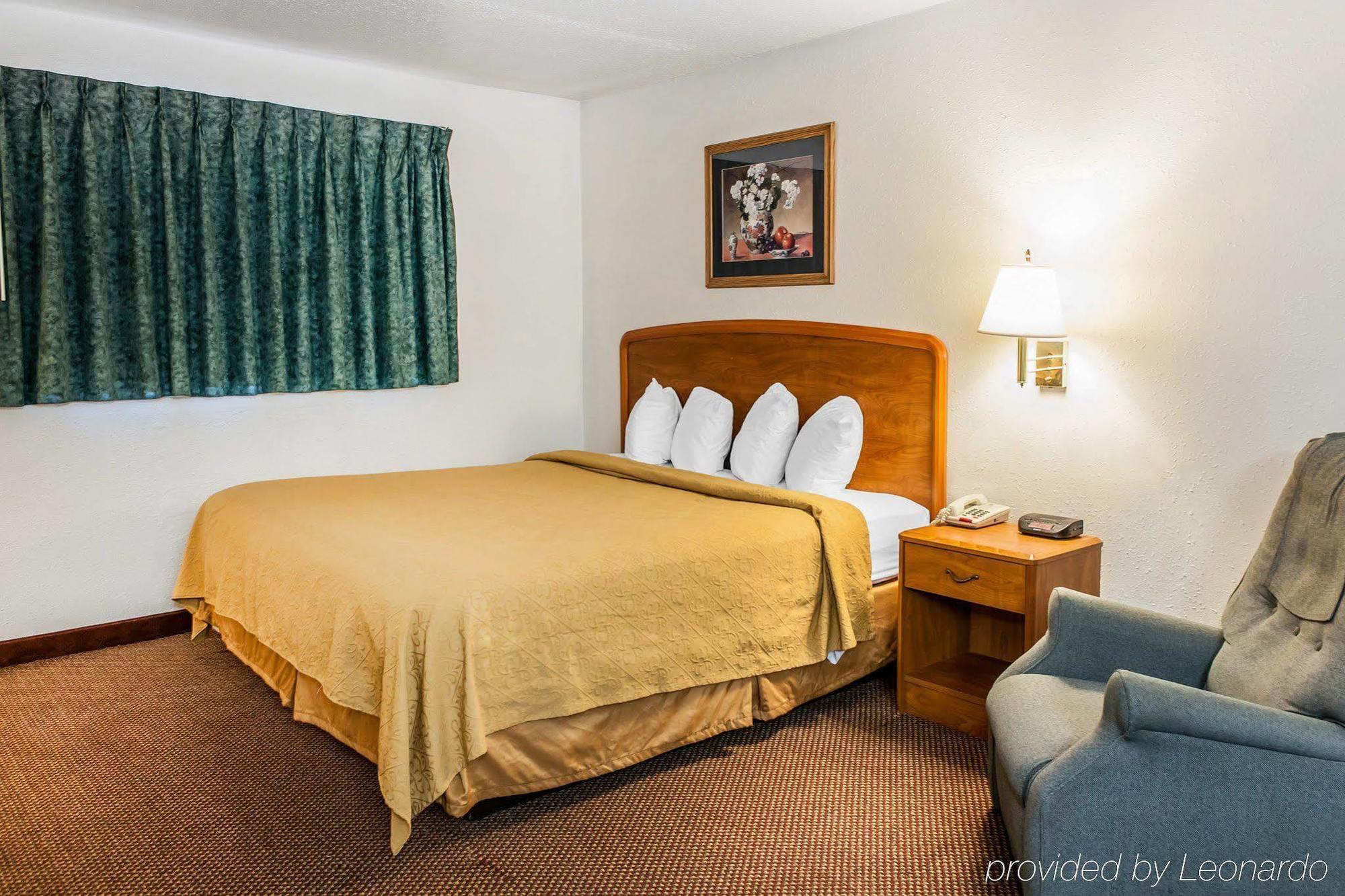 Quality Inn South Indianapolis Buitenkant foto
